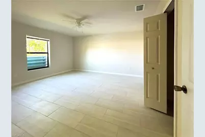 605 SE 14th St, Cape Coral, FL 33990 - Photo 13