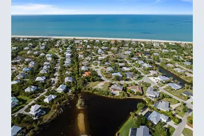 572 Chert Ct, Sanibel, FL 33957 - Photo 7