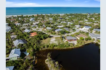 572 Chert Ct, Sanibel, FL 33957 - Photo 9