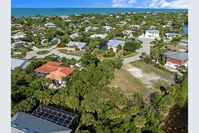 564 Chert Ct, Sanibel, FL 33957 - Photo 11