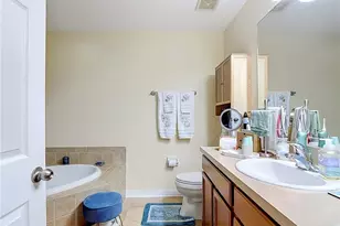 2401 Caslotti Way, Cape Coral, FL 33909 - Photo 23