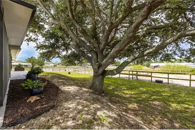 12090 Shawnee Rd, Fort Myers, FL 33913 - Photo 47