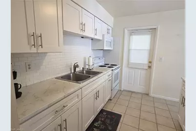 1 Dutch Iris Ln, Lehigh Acres, FL 33936 - Photo 3