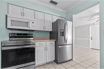 2259 Chandler Ave, Fort Myers, FL 33907 - Photo 9