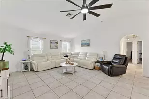 601 SE 19th St, Cape Coral, FL 33990 - Photo 11