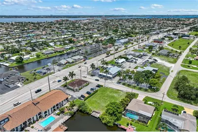 1523 SE 36th Ter, Cape Coral, FL 33904 - Photo 13