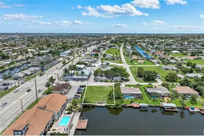 1523 SE 36th Ter, Cape Coral, FL 33904 - Photo 15