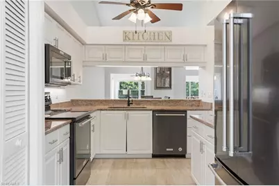 8185 Breton Cir, Fort Myers, FL 33912 - Photo 15
