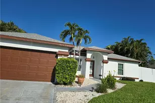 2136 SE 8th Ave, Cape Coral, FL 33990 - Photo 3
