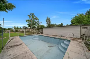 8326 Breeze Dr, North Fort Myers, FL 33917 - Photo 23