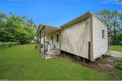 8326 Breeze Dr, North Fort Myers, FL 33917 - Photo 27