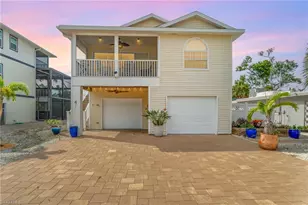 401 Donora Blvd, Fort Myers Beach, FL 33931 - Photo 1