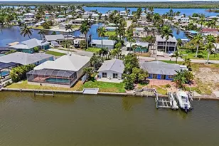 2498 Bayshore Dr, Matlacha, FL 33993 - Photo 31