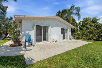 2498 Bayshore Dr, Matlacha, FL 33993 - Photo 17