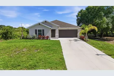 3403 34th St SW, Lehigh Acres, FL 33976 - Photo 3