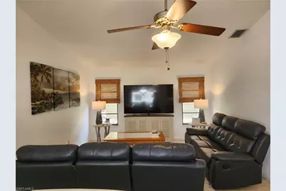 1822 SE 11th Ter, Cape Coral, FL 33990 - Photo 27