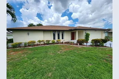 1822 SE 11th Ter, Cape Coral, FL 33990 - Photo 3