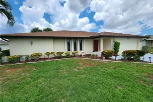 1822 SE 11th Terrace, Cape Coral, FL 33990 - Photo 3
