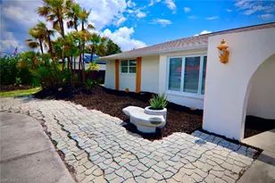 4708 Orange Grove Blvd, North Fort Myers, FL 33903 - Photo 3