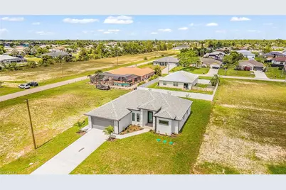 3227 NE 13th Pl, Cape Coral, FL 33909 - Photo 25