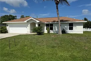4426 SW Santa Barbara Pl, Cape Coral, FL 33914 - Photo 1
