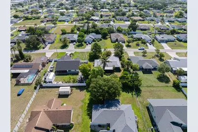 208 NE 9th Ave, Cape Coral, FL 33909 - Photo 35