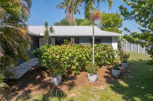 208 NE 9th Ave, Cape Coral, FL 33909 - Photo 39