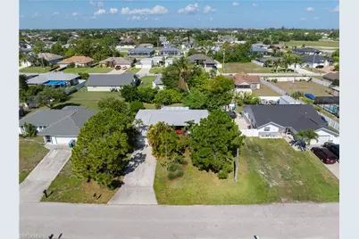 208 NE 9th Ave, Cape Coral, FL 33909 - Photo 33