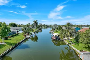 204 SE 20th Pl, Cape Coral, FL 33990 - Photo 43