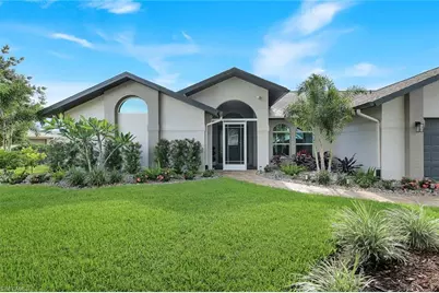 204 SE 20th Pl, Cape Coral, FL 33990 - Photo 3