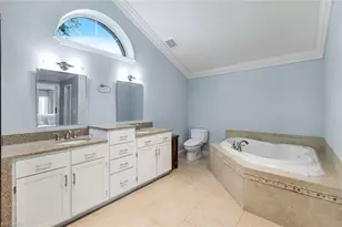 204 SE 20th Pl, Cape Coral, FL 33990 - Photo 25