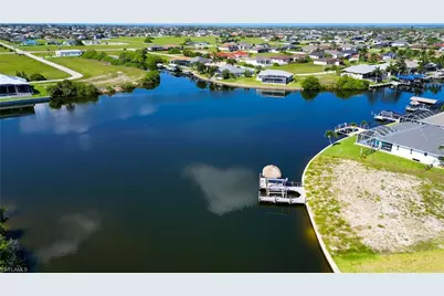 1015 NW 33rd Ave, Cape Coral, FL 33993 - Photo 3
