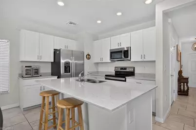 14039 Oviedo Pl, Fort Myers, FL 33905 - Photo 3