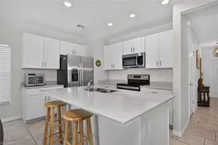 14039 Oviedo Pl, Fort Myers, FL 33905 - Photo 3