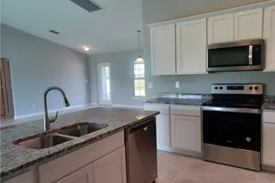 417 SW 26th Ave, Cape Coral, FL 33991 - Photo 7