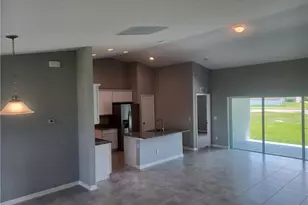 417 SW 26th Ave, Cape Coral, FL 33991 - Photo 5