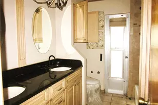 628 SE 19th Ln, Cape Coral, FL 33990 - Photo 7