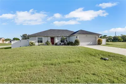 327 SW 31st St, Cape Coral, FL 33914 - Photo 1