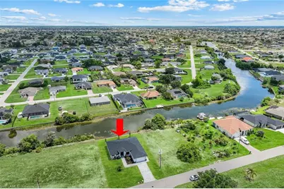 313 NE 5th Ter, Cape Coral, FL 33909 - Photo 37