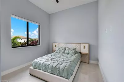 313 NE 5th Ter, Cape Coral, FL 33909 - Photo 25