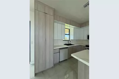 124 SE 2nd Ave, Cape Coral, FL 33990 - Photo 11