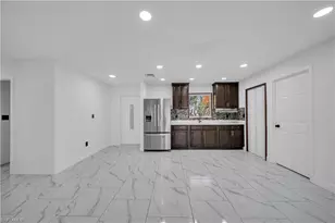139 E Lake Dr, Lehigh Acres, FL 33936 - Photo 15