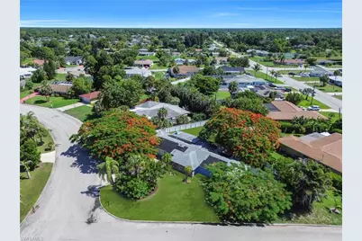 139 E Lake Dr, Lehigh Acres, FL 33936 - Photo 45