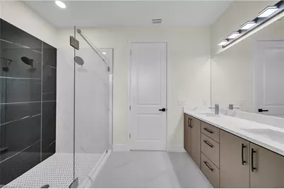 4016 9th St SW, Lehigh Acres, FL 33976 - Photo 13