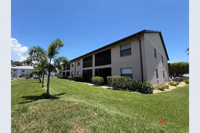 5735 Foxlake Dr #6, North Fort Myers, FL 33917 - Photo 9