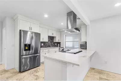 209 Kingston Dr, Fort Myers, FL 33905 - Photo 9