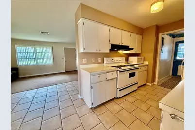 2216 Gorham Ave, Fort Myers, FL 33907 - Photo 9