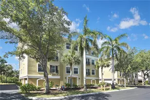 10021 Lake Cove Dr, Fort Myers, FL 33908 - Photo 7