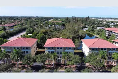 10021 Lake Cove Dr #101, Fort Myers, FL 33908 - Photo 5