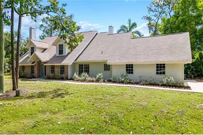 15180 Briar Ridge Cir, Fort Myers, FL 33912 - Photo 3